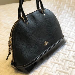 Classic Coach Black Bowler Purse